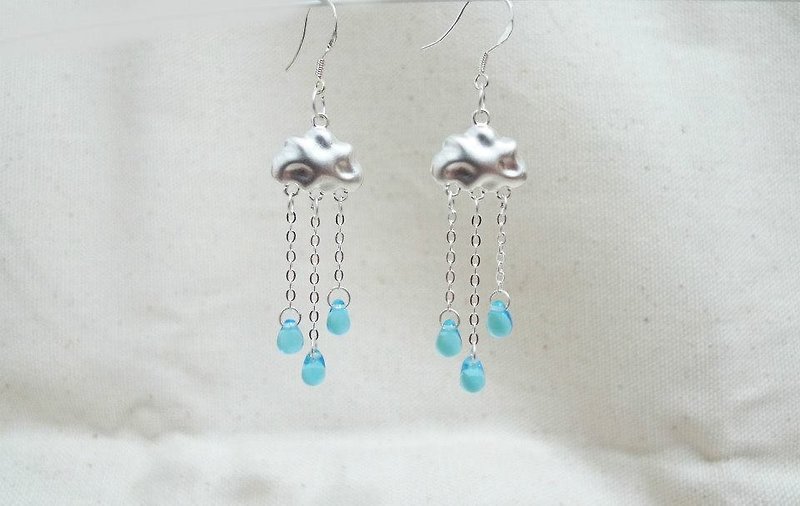 Rainy day. 925 silver. Czech water drops. Hand made earrings / earrings / ear hooks - Earrings & Clip-ons - Other Materials Blue
