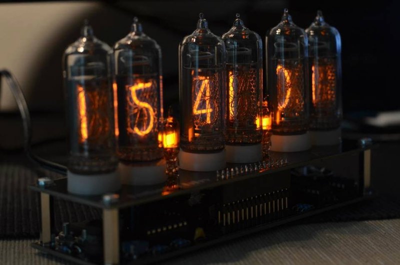 骨董輝光數字真空管 時計   IN-16系列 - 擺飾/家飾品 - 其他材質 金色