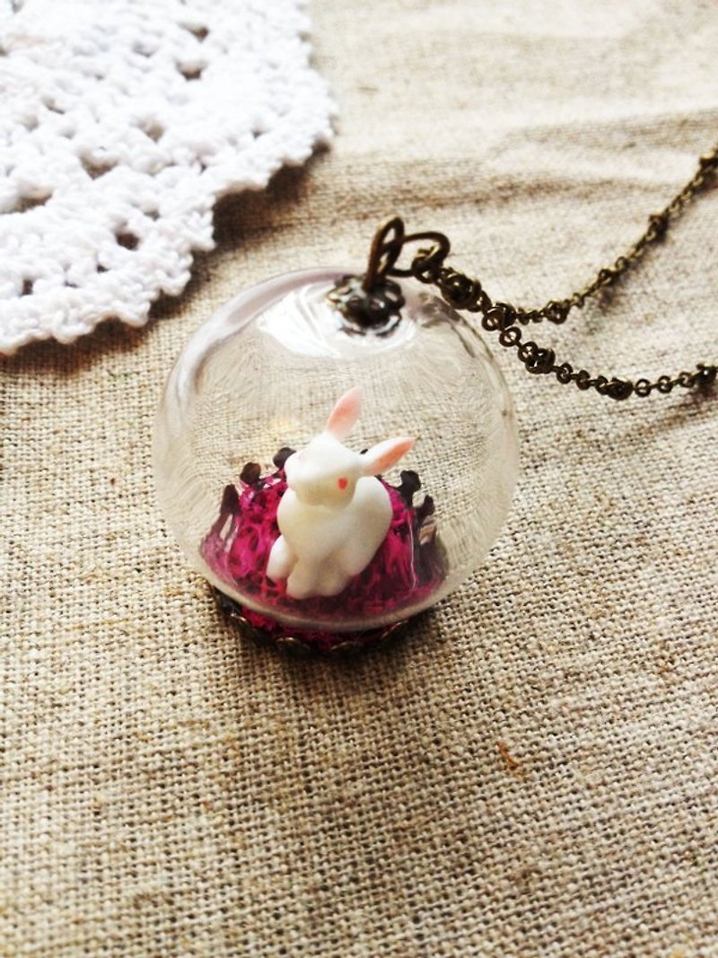 [Imykaka] ♥ crystal ball purple grass small rabbit necklace Valentine's Day gift - Necklaces - Glass Multicolor