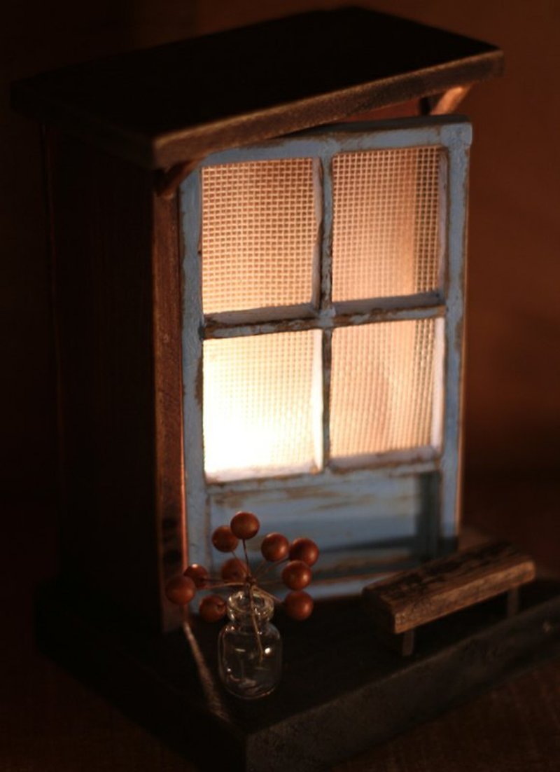 老木門紗窗小夜燈 - โคมไฟ - ไม้ สีน้ำเงิน