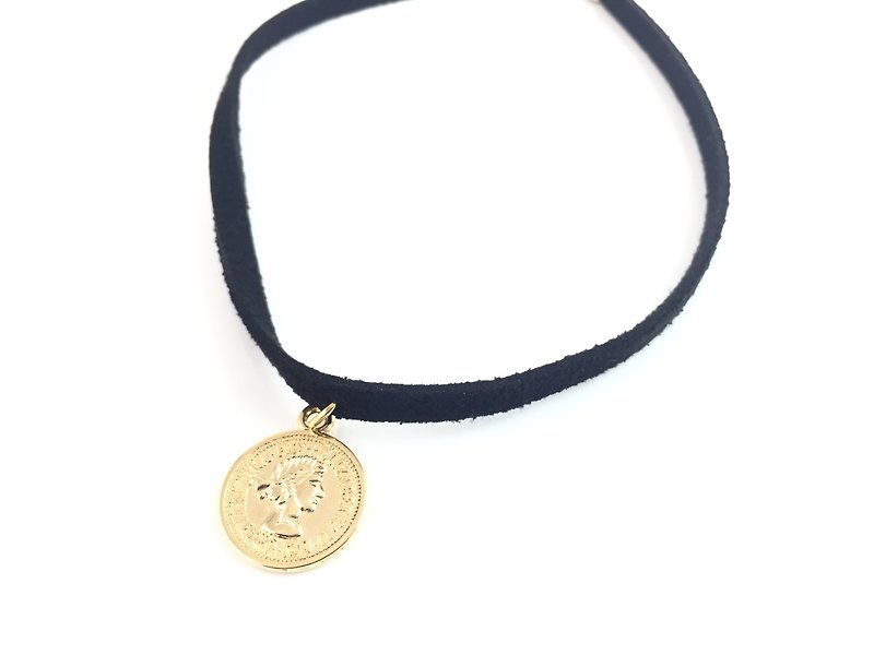 "Golden Medal Necklace" - สร้อยคอ - หนังแท้ สีดำ