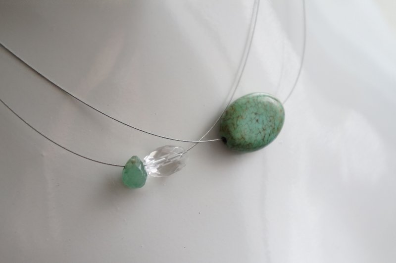 Minimalist natural semi-precious stones turquoise necklace - สร้อยคอ - วัสดุอื่นๆ สีเขียว