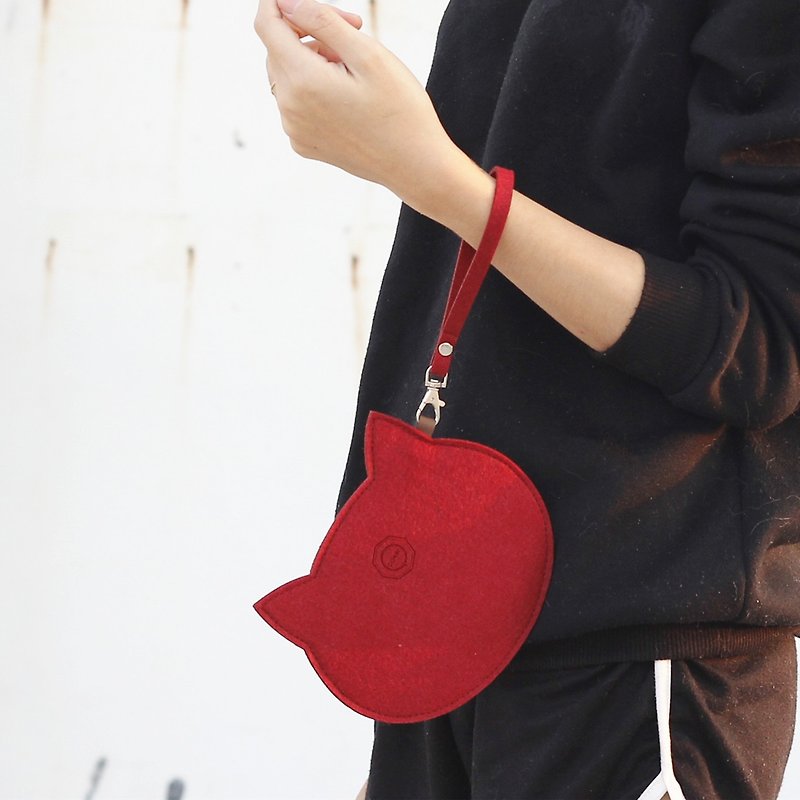 Wool felt cat carry bag Portable package/with wrist strap-red cat - กระเป๋าเครื่องสำอาง - ขนแกะ สีแดง