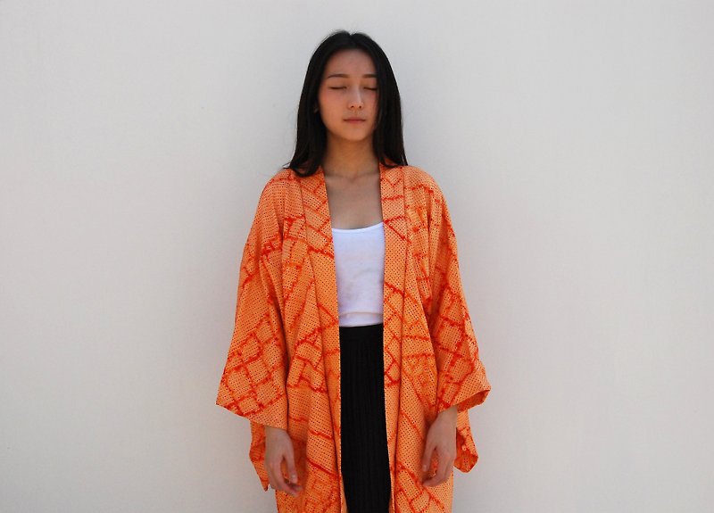 Antique kimono jacket - เสื้อผู้หญิง - วัสดุอื่นๆ 