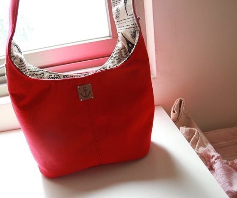 簡約風和尚包 紅色肩背包 單提把手提包 - 側背包/斜孭袋 - 其他材質 紅色