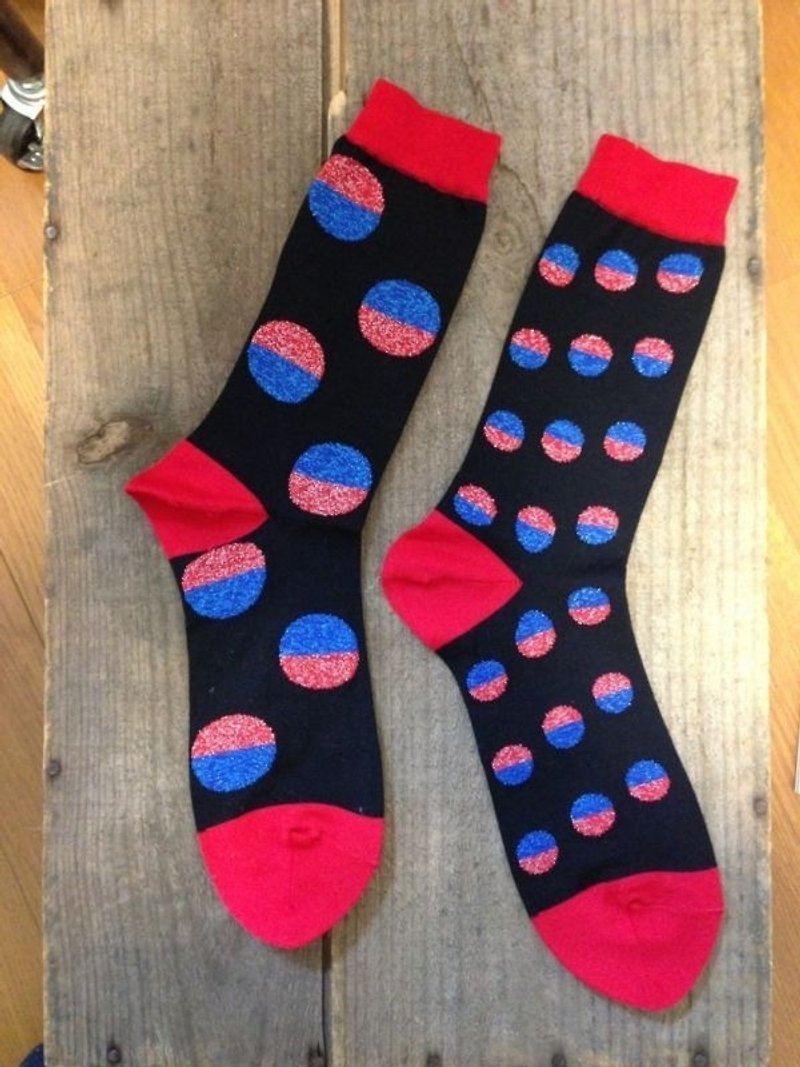 Round red and blue socks size - ถุงเท้า - วัสดุอื่นๆ หลากหลายสี