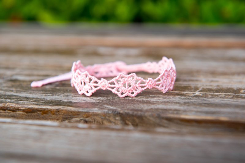 Riccar [蕾絲刺繡幸運手環]－芭比粉 珍藏/禮品/新年 - 手鍊/手環 - 繡線 粉紅色