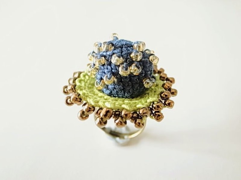 手工蕾絲飾品(蕾絲戒指---風格 III) - 戒指 - 棉．麻 多色