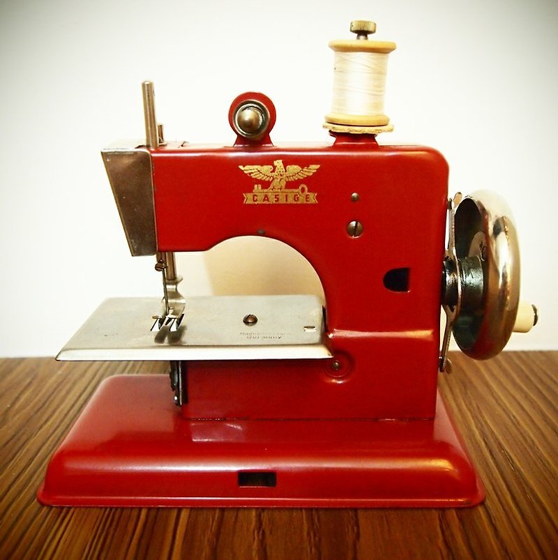 1940年代二戰時期 手動德國古董裁縫機  - 其他 - 其他材質 紅色