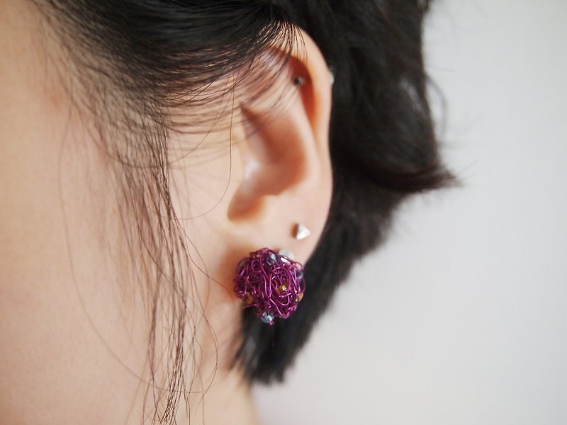 Custom hand-woven Bronze wire purple plastic beads earrings ● Made in Hong Kong - Earrings & Clip-ons - Other Materials Purple