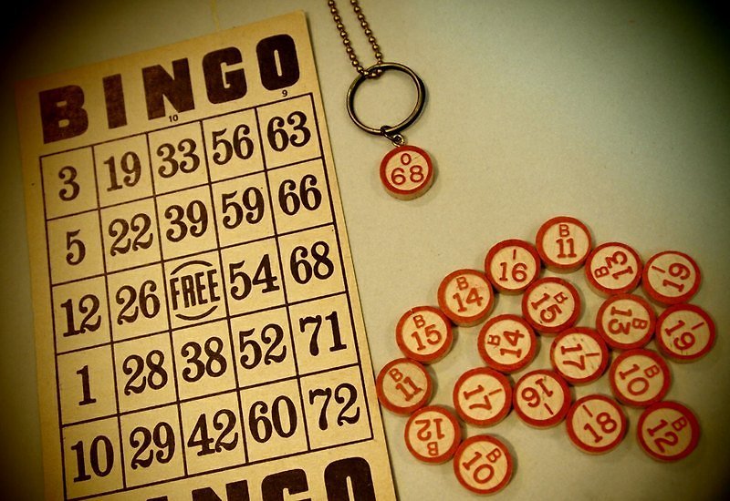 Classic game Bingo necklace + key ring combo set - Other - Other Materials Khaki