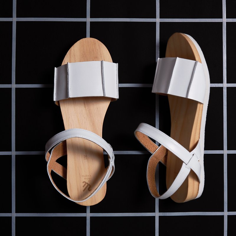 White-Block Sandals - รองเท้าลำลองผู้หญิง - หนังแท้ ขาว