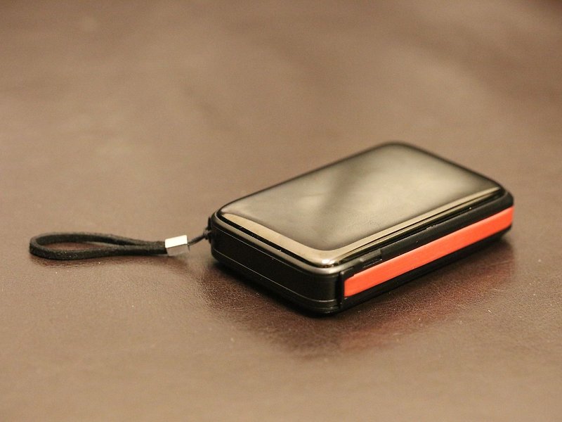 [CARD] CPX究極のモバイル電源10200ミリアンペア（黒） - 充電器・USBコード - 金属 ブラック