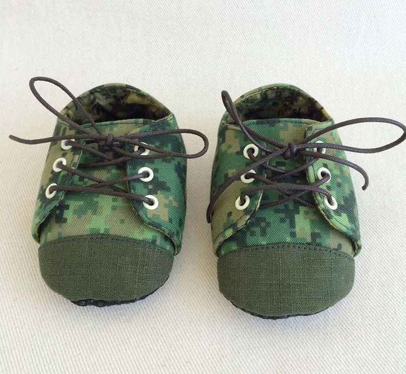 Va handmade shoes series digital camouflage small shoes - รองเท้าเด็ก - วัสดุอื่นๆ สีเขียว