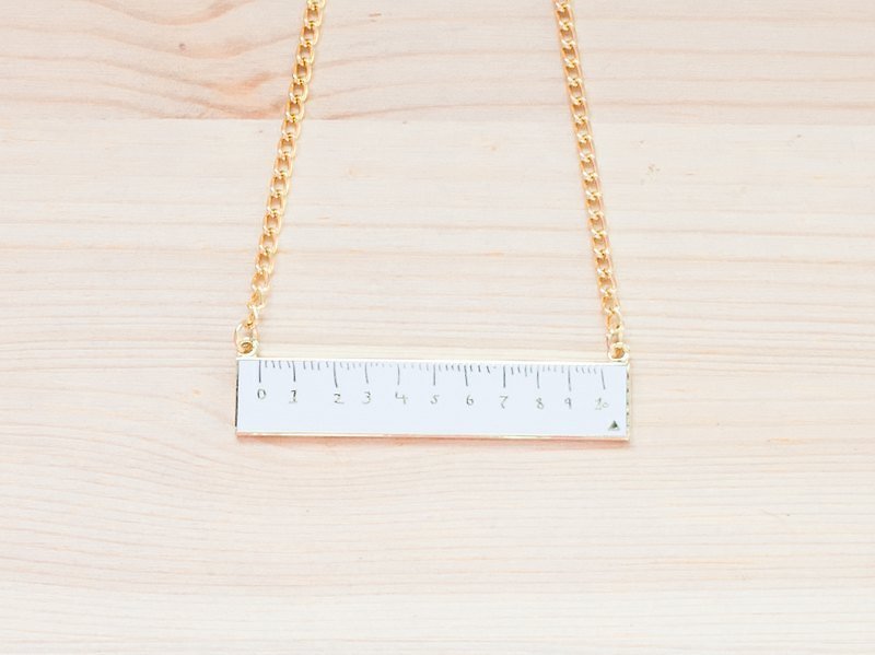 Inaccurate scale / metal necklace (temporarily sold out) - สร้อยคอ - โลหะ ขาว
