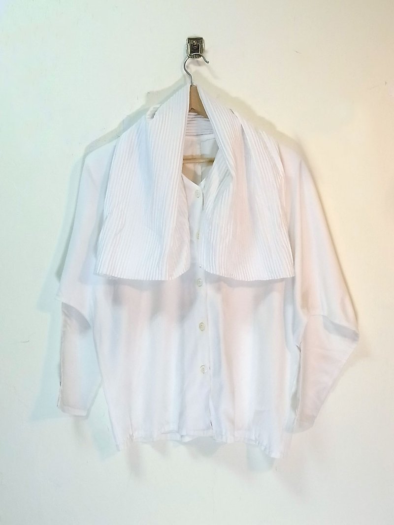 Zuo Wen lapel pleated white shirt PdB vintage - เสื้อเชิ้ตผู้หญิง - วัสดุอื่นๆ ขาว