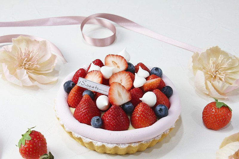 Happy Strawberry Tower I Winter limited Miaoli Dahu strawberry sweet and delicious charm - Cake & Desserts - Fresh Ingredients Red