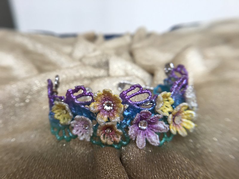 Bangle / Claude Monet (3D Flower) - Bracelets - Thread 