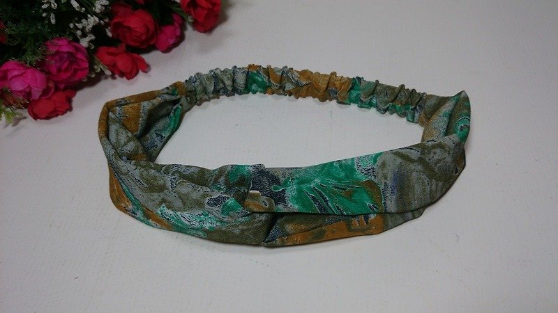 Blooming Green~Cross Hairband - Hair Accessories - Other Materials 