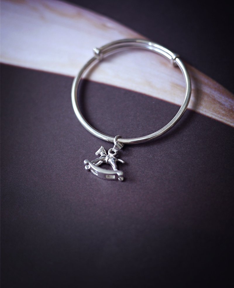 MUFFëL 925 Silver Silver Series - the children simply circle bracelet pendant fight Rocking Horse - สร้อยข้อมือ - โลหะ สีเทา