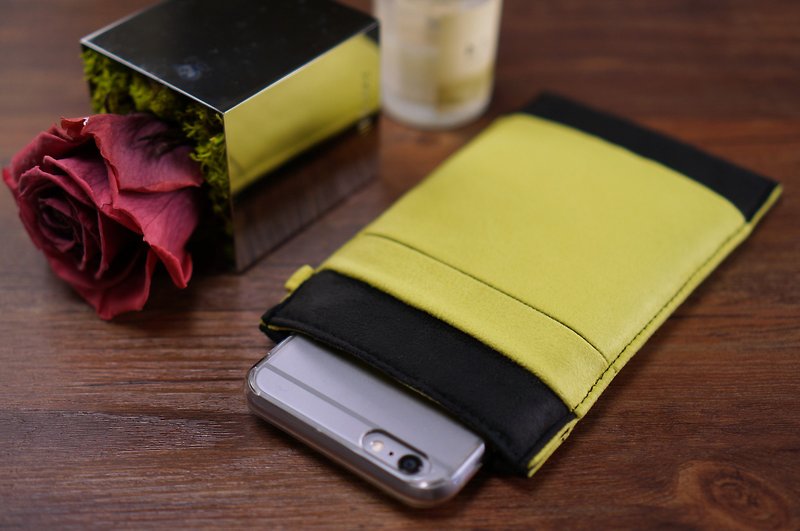 OM【BLACK X MUSTARD YELLOW】ONOR CLEANING-FIBER CELL PHONE POUCH - Phone Cases - Polyester Yellow