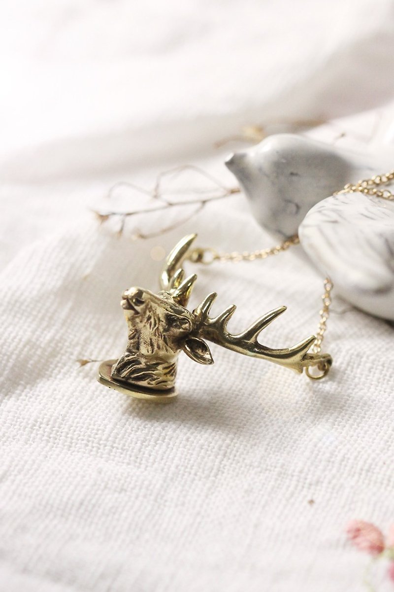 Deer necklace by linen - 項鍊 - 其他金屬 