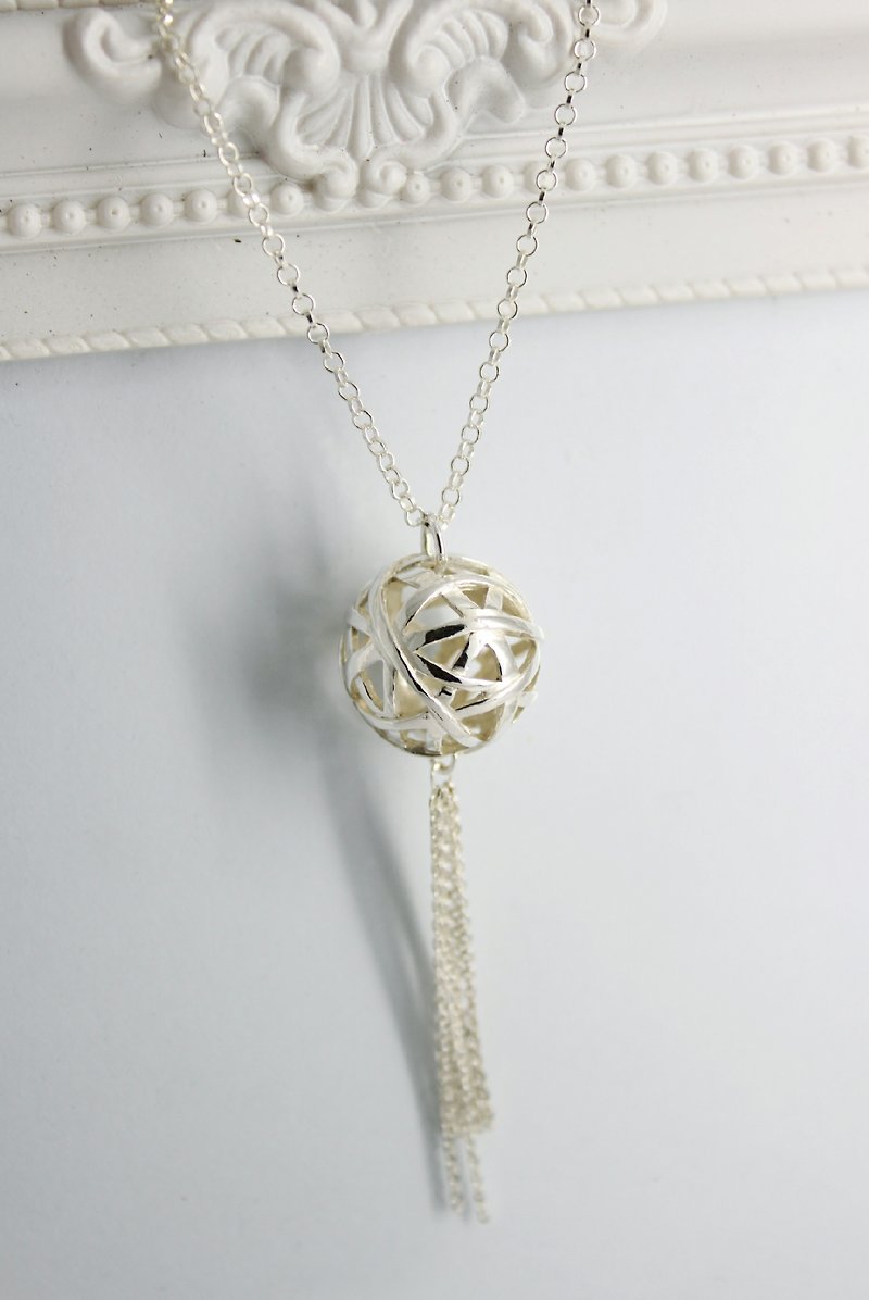 s925 sterling silver necklace-find the world + tassel ball - Necklaces - Sterling Silver Silver