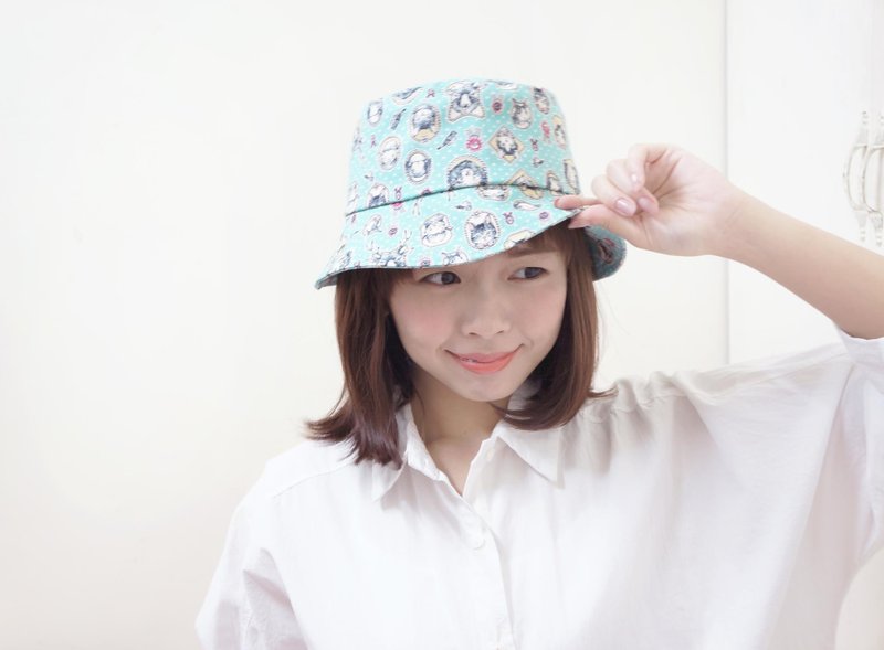 Mouton blanC 好少女漁夫帽 _ 畫框裡的動物們 - Hats & Caps - Other Materials Blue