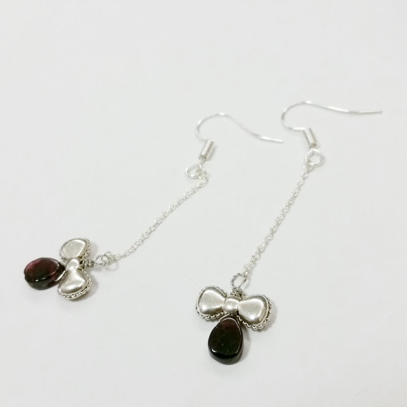 silver-plated earling with Garnet 石榴石長耳環 - 耳環/耳夾/耳骨夾 - 寶石 紅色
