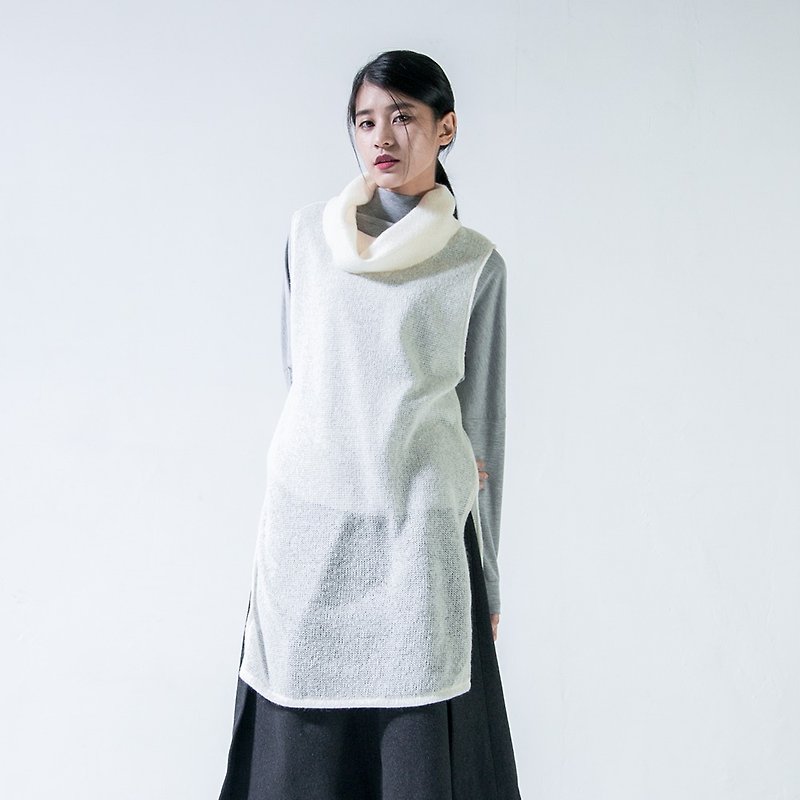 SU: MI said Turtleneck large lapel wool stitching _5AF201_ off-white wool - เสื้อกั๊กผู้หญิง - ขนแกะ ขาว