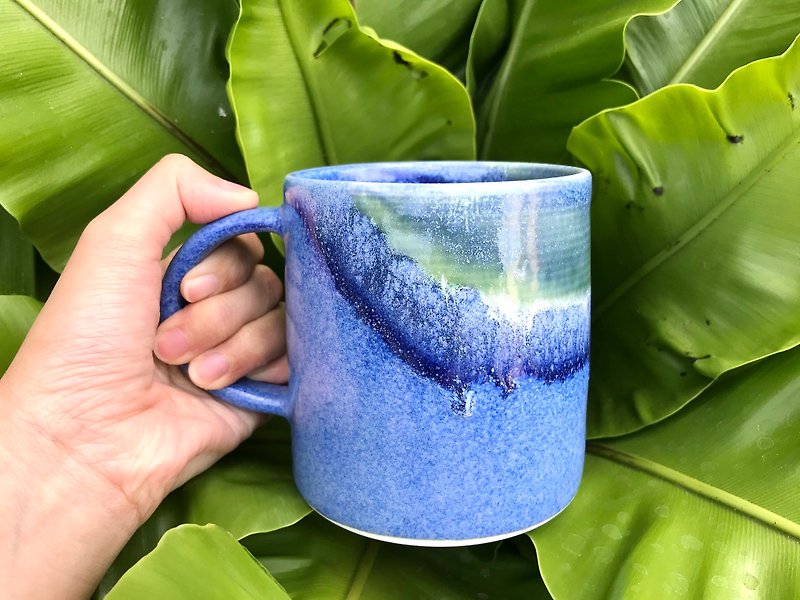 Quiet hand-drawn blank mug 400c.c - Mugs - Porcelain Blue
