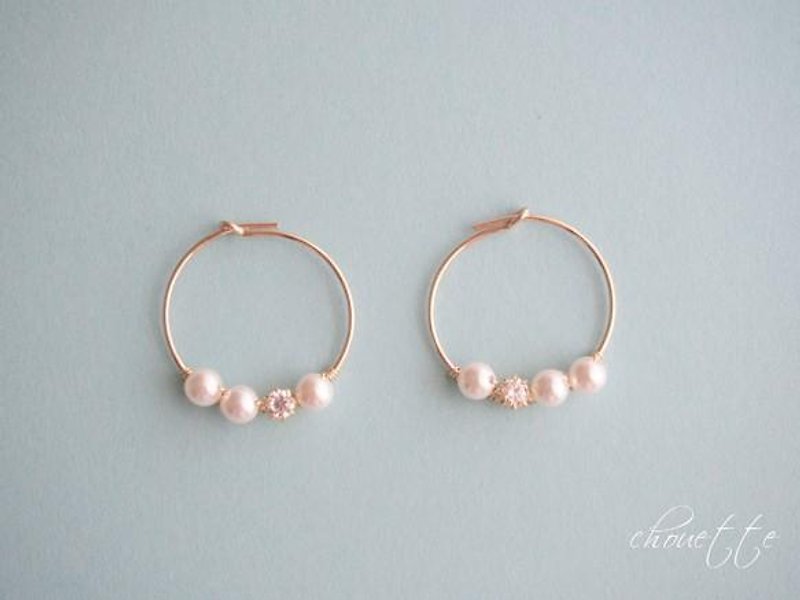 [14kgf] Swarovski Pearl Hoop Earrings - ต่างหู - โลหะ ขาว
