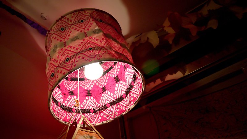 ❁桃紅色刺繡花紋布吊燈❁ - 擺飾/家飾品 - 其他材質 粉紅色