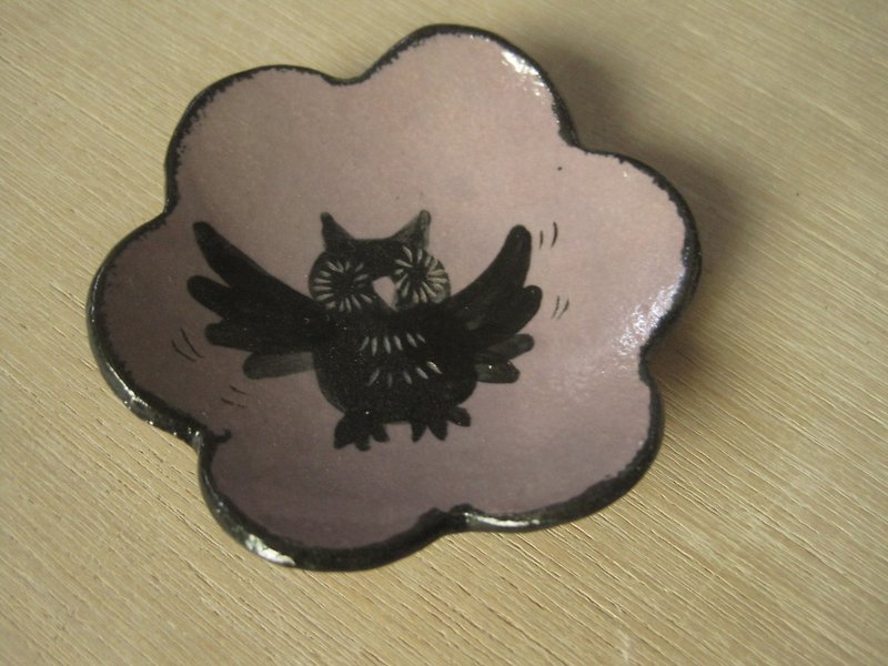 DoDo Handmade Whispers. Animal Silhouette Series-Owl Flower Plate (Purple) - Small Plates & Saucers - Pottery Purple