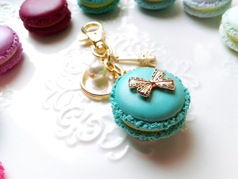 {Lady Park}. To tie the knot. Butterfly butterfly knot. Pearl macarons. Charm Strap, key ring double use. Wedding gifts small things for Industry and Commerce. {give away. Containing box packaging} - Keychains - Clay Multicolor