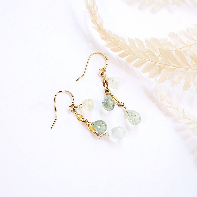 Natural prehnite multi-faceted shiny and translucent 14K earrings spring modified with pulp crystal Christmas gift - ต่างหู - เครื่องเพชรพลอย สีเขียว