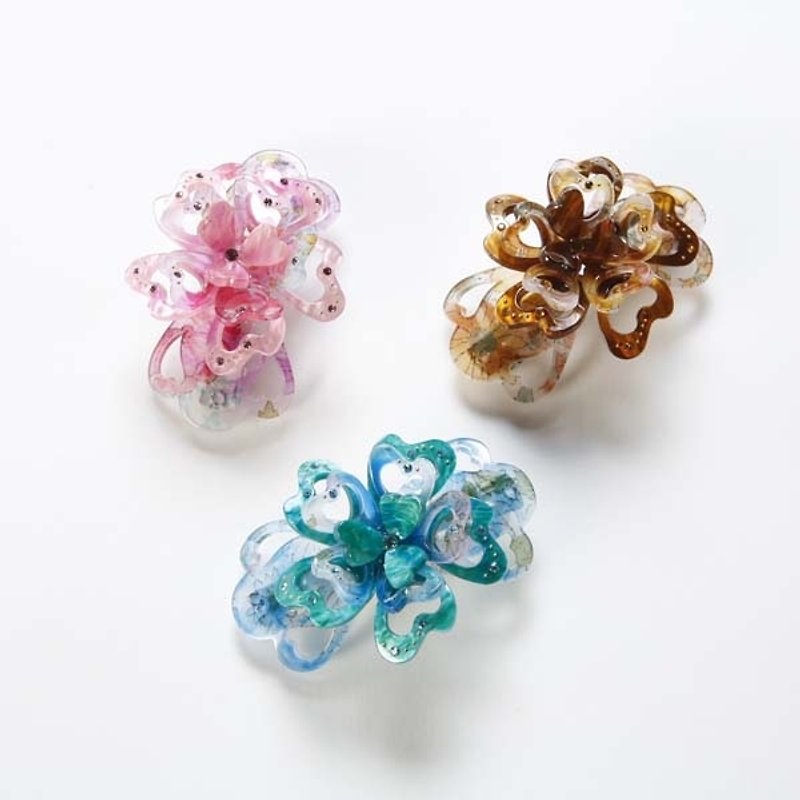 Impression Garden, Hollow Flower Automatic Clip, Hair Clip-Three Colors - Hair Accessories - Acrylic 