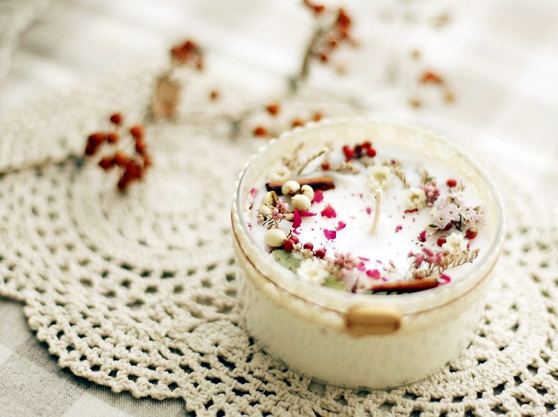 [Un Jess Cadeau] dried flower natural oils soy wax candles - Candles & Candle Holders - Wax White