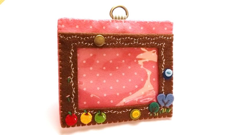 Identification card holder. Leisure card holder. Non-woven fabric - Knitting, Embroidery, Felted Wool & Sewing - Polyester Multicolor