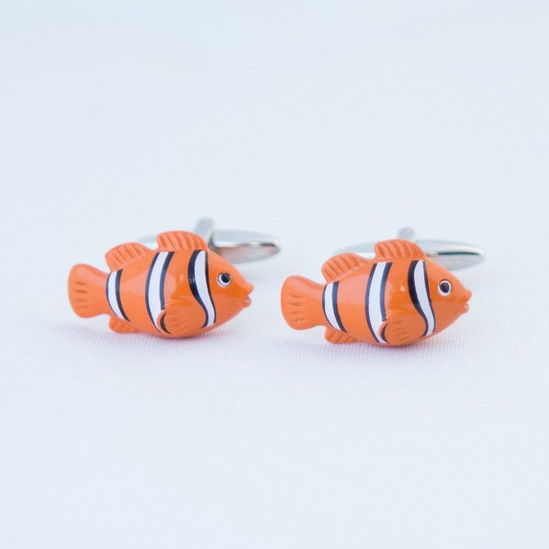 Hand Painted Clownfish Cufflinks NEMO CUFFLINKS - กระดุมข้อมือ - โลหะ 