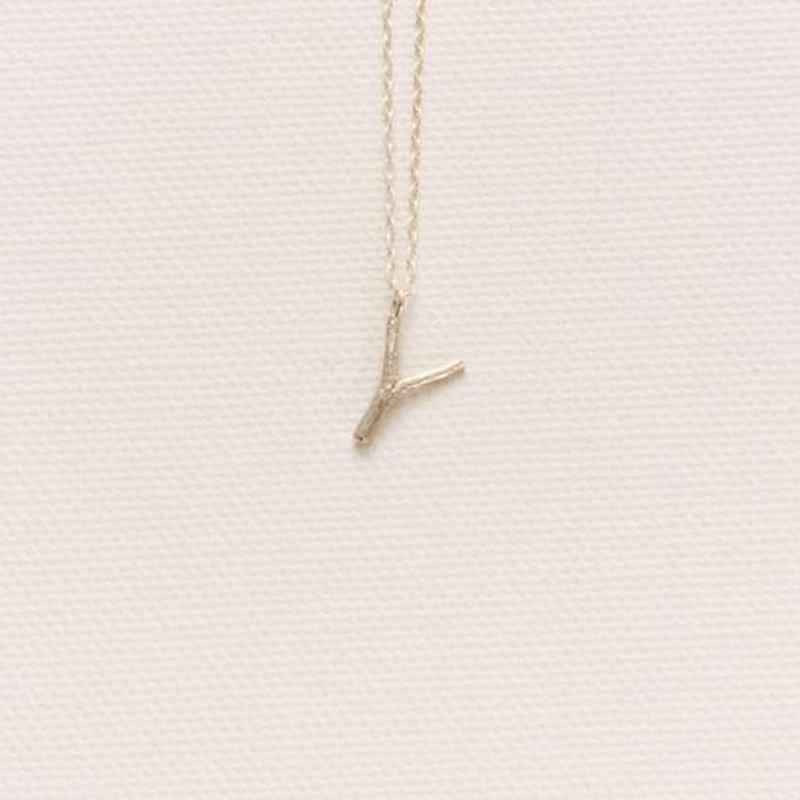 Twig Initial Blanche Initial Charm Necklace Y - สร้อยคอ - โลหะ สีทอง