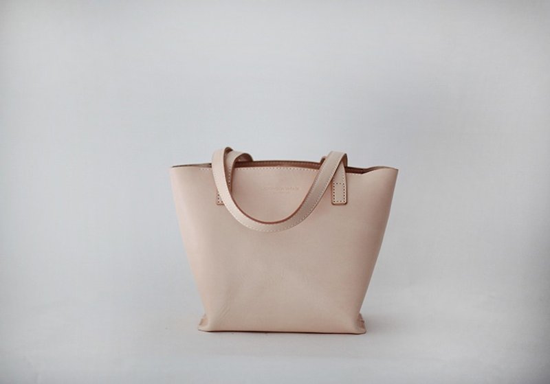 Vegetable tanned leather handmade leather shoulder Shoulin man bag handbag handbag large solid - กระเป๋าถือ - หนังแท้ สีกากี