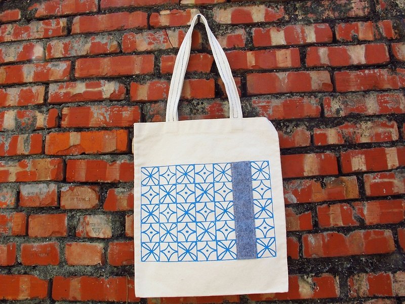 【Zhizhizhi】Shoulder Bag-Old House Series-Little Flower Tile - Messenger Bags & Sling Bags - Other Materials Blue