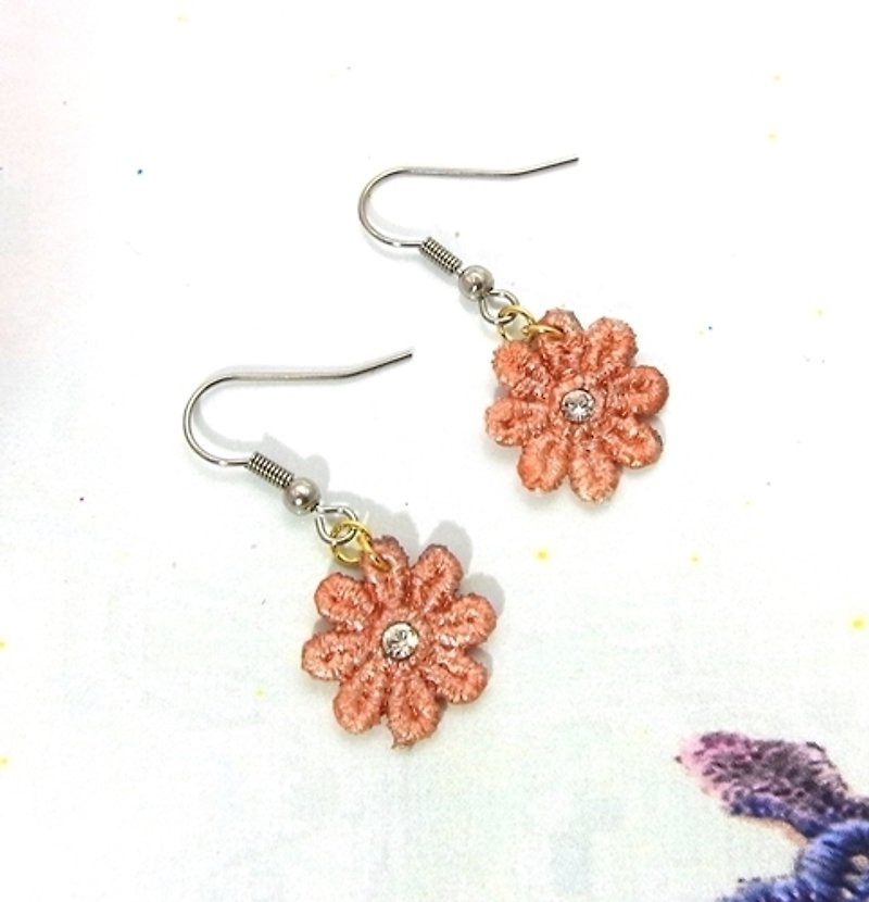 【A Lace 水蕾絲】夕陽西下 水蕾絲耳環 - Earrings & Clip-ons - Other Materials Orange