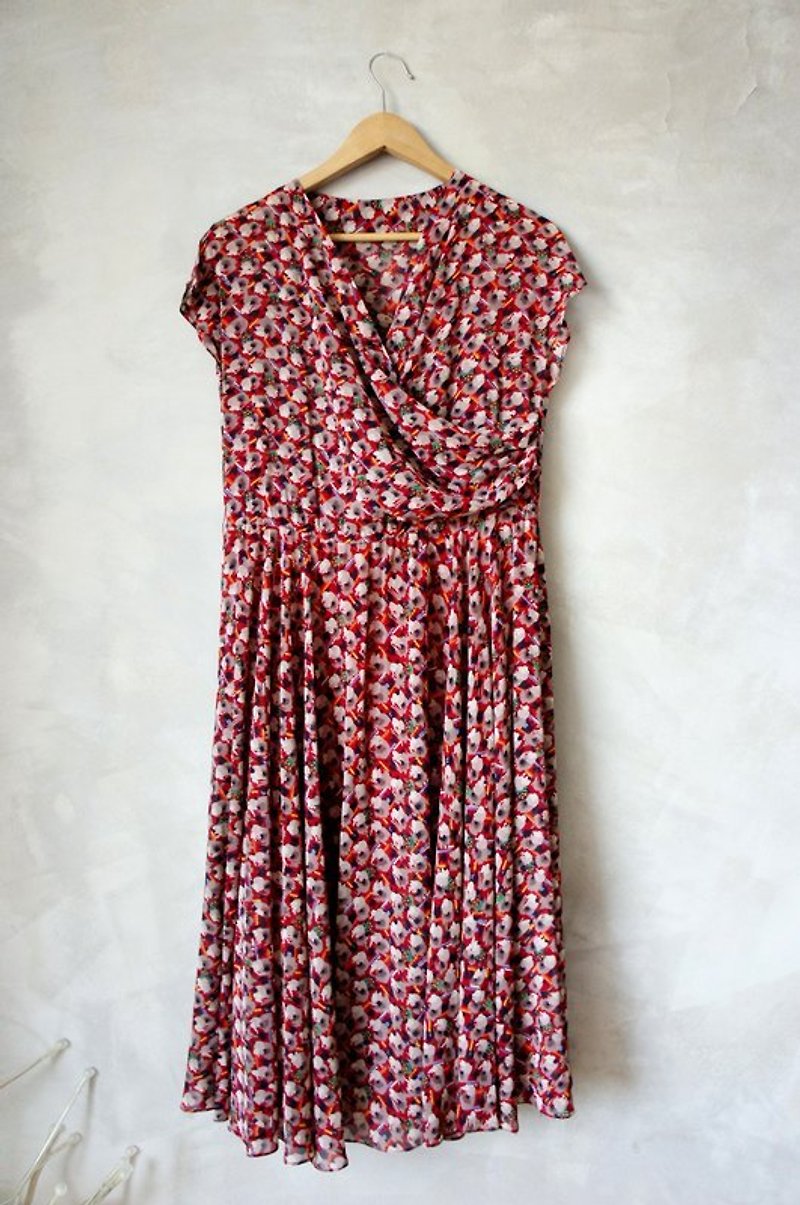 雪紡Ｖ垂墜式領口印花洋裝 Bea:Mon 古著 - 連身裙 - 其他材質 紅色