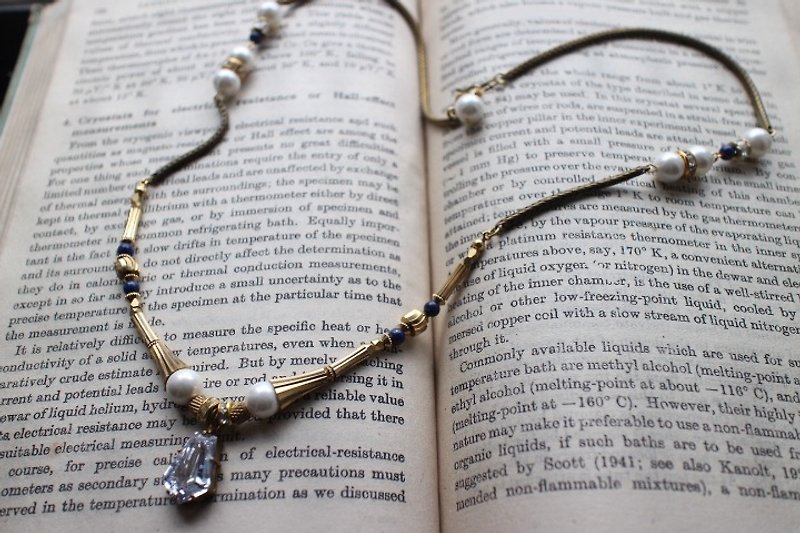 Unmatched ~ CZ / brass / mother of pearl / natural stone in a long chain - สร้อยคอ - วัสดุอื่นๆ 