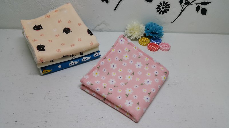 Small flower flower floating double yarn handkerchief towel saliva towel absorbent towel - Bibs - Other Materials Pink