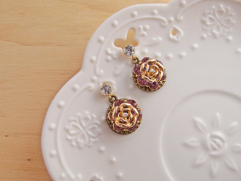 Swaying. Plum Blossoms x Purple Rhinestones x Rhinestone Ear Pins, Stainless Steel Ear Pins, Clip Earrings - Earrings & Clip-ons - Other Materials Purple