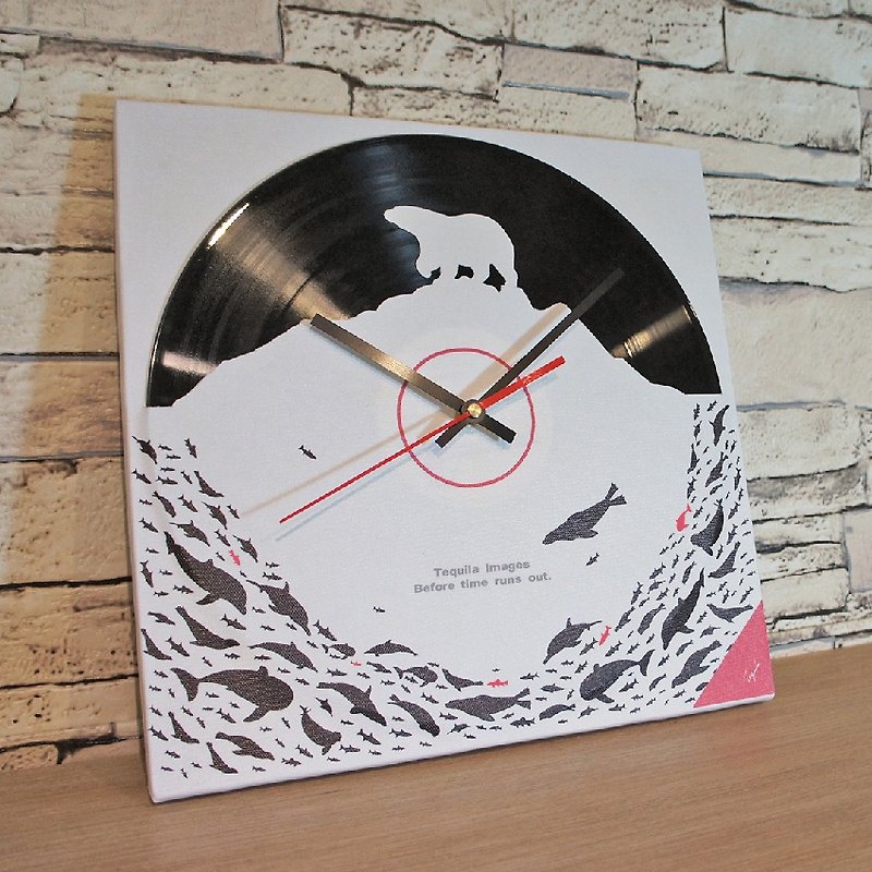 Tequila original design -Before time runs out. Polar bear vinyl clock mute axis - Clocks - Other Materials White