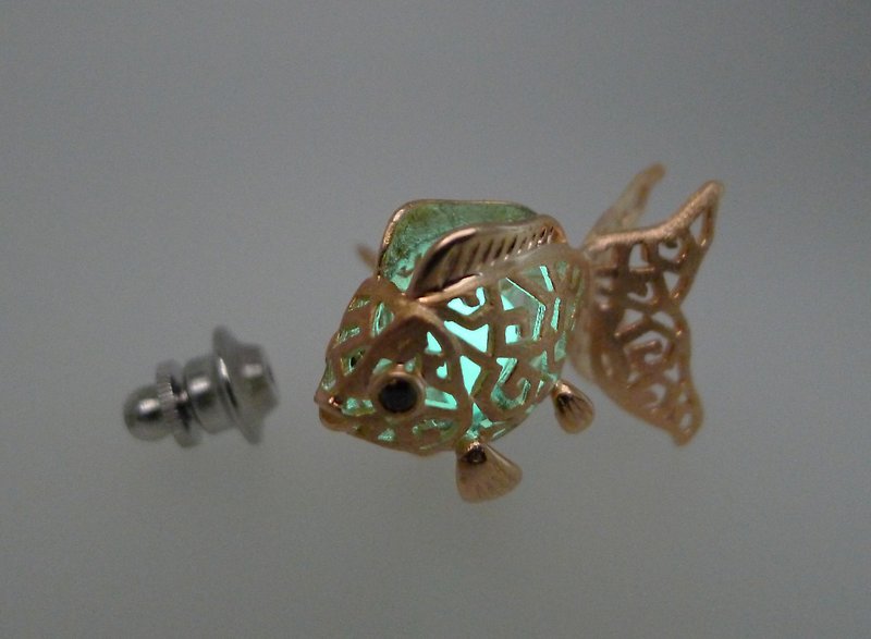 HK060~ 925 Silver Goldfish Lantern Brooch - Brooches - Silver Pink